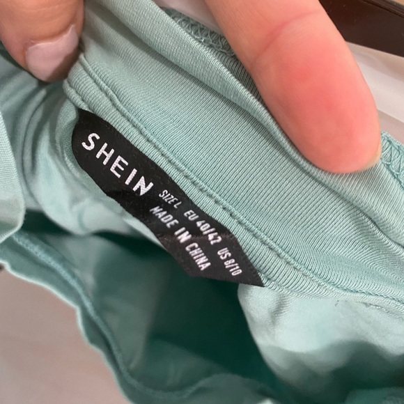 SOLD SHEIN | Maternity Ruffle Hem Tee - Picture 7 of 7